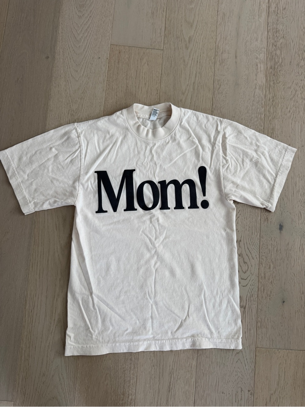 Mom! Brand new crew neck tee